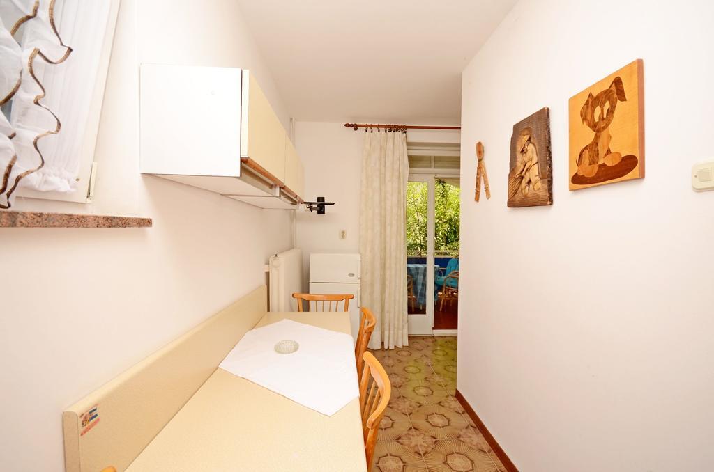 Apartments Dea Пореч Екстериор снимка