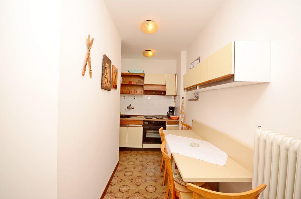 Apartments Dea Пореч Екстериор снимка